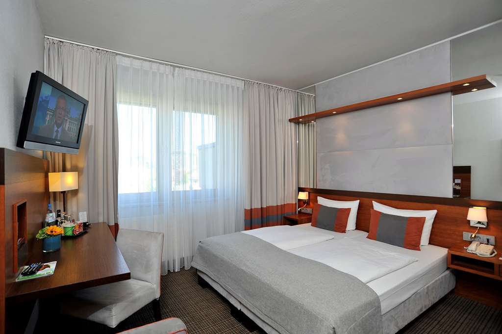 Golden Tulip Berlin Hotel Hamburg Exteriör bild